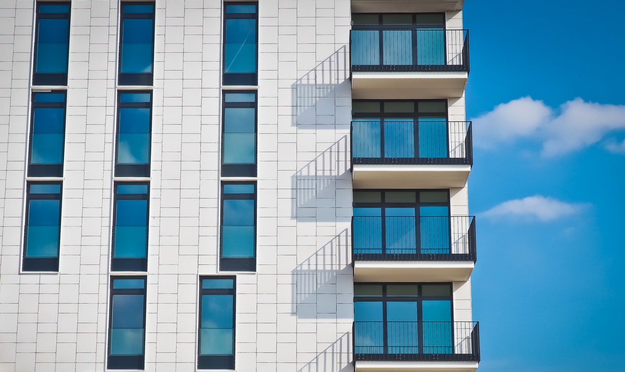 Reading a Spec Sheet Like a Pro Before You Buy